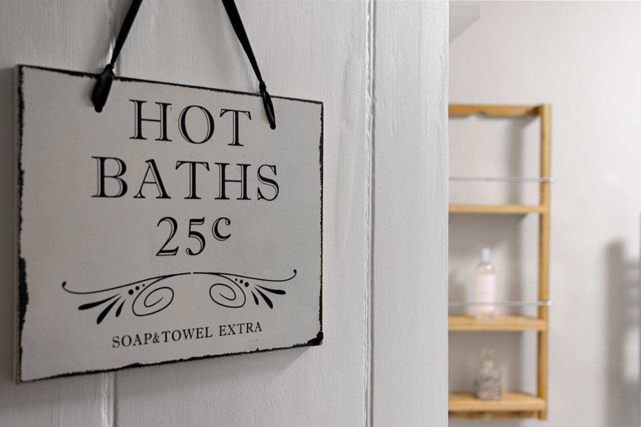 Pip'S Cottage By Staytor Accommodation Exeter Extérieur photo